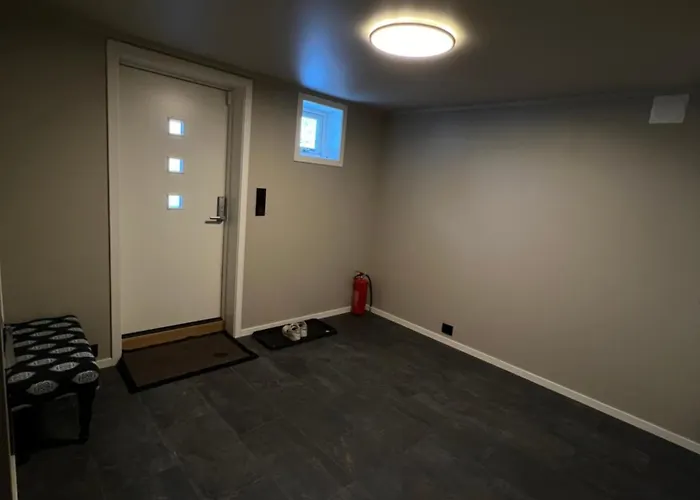 Your Away From Home, 1 טרומסה